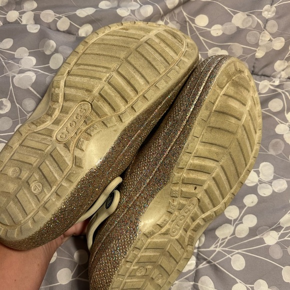 Gold sparkle, crocs, winter crocs - Picture 4 of 4